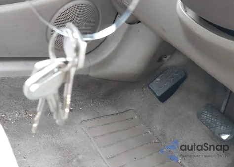 2001 Toyota Corolla Le z USA, uszkodzony, nr VIN 2T1BR12E41C430957